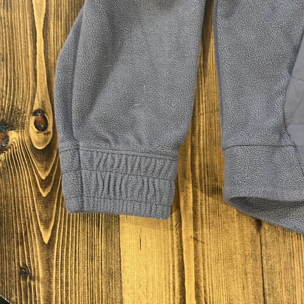 Fleece Pullover Sweatshirt 1/2 Zip Gray Small S - Barely Worn!! - Picture 2 of 7